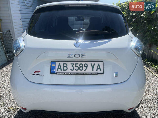 Білий Рено Зое, об'ємом двигуна 0 л та пробігом 130 тис. км за 6000 $, фото 4 на Automoto.ua