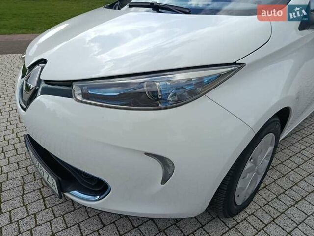 Білий Рено Зое, об'ємом двигуна 0 л та пробігом 53 тис. км за 6150 $, фото 5 на Automoto.ua