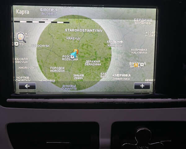 Белый Рено Зое, объемом двигателя 0 л и пробегом 155 тыс. км за 6800 $, фото 19 на Automoto.ua