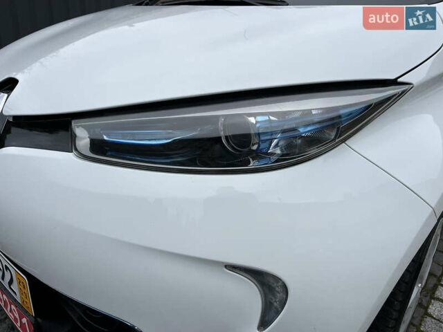 Рено Зое 2013 в Житомире на Automoto.ua Белый Рено Зое, объемом двигателя 0 л и пробегом 130 тыс. км за 6300 $, фото 14 на Automoto.ua