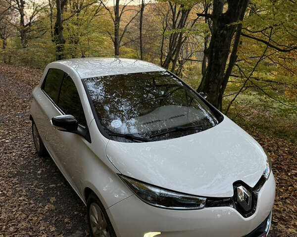 Рено Зое 2013 в Бережанах на Automoto.ua Белый Рено Зое, объемом двигателя 0 л и пробегом 131 тыс. км за 6500 $, фото 3 на Automoto.ua