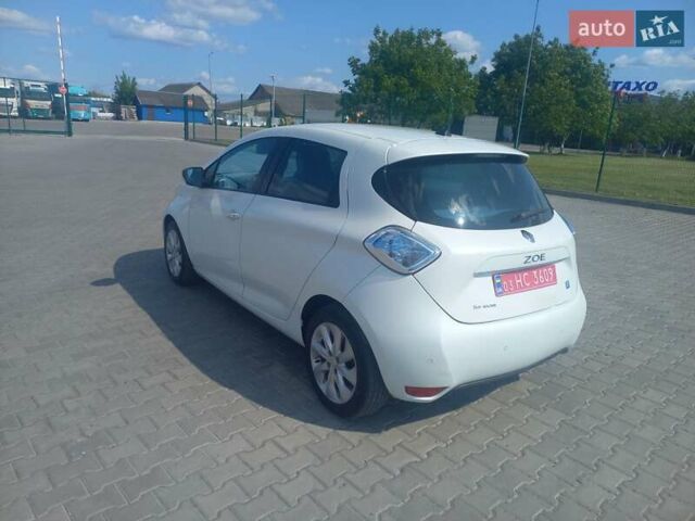 Белый Рено Зое, объемом двигателя 0 л и пробегом 150 тыс. км за 5600 $, фото 5 на Automoto.ua
