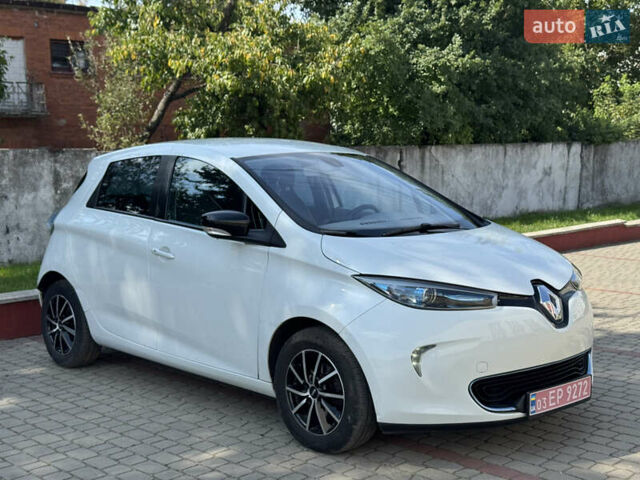 Белый Рено Зое, объемом двигателя 0 л и пробегом 155 тыс. км за 6300 $, фото 7 на Automoto.ua