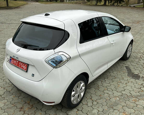 Білий Рено Зое, об'ємом двигуна 0 л та пробігом 72 тис. км за 5999 $, фото 5 на Automoto.ua