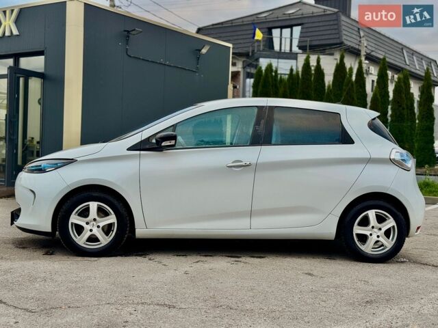 Білий Рено Зое, об'ємом двигуна 0 л та пробігом 84 тис. км за 6990 $, фото 12 на Automoto.ua
