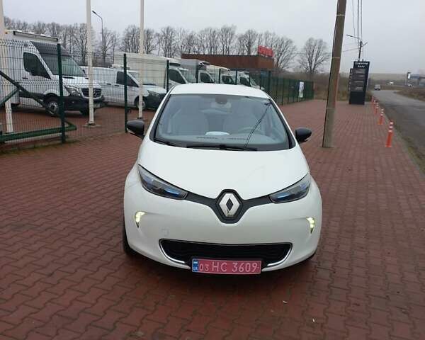 Белый Рено Зое, объемом двигателя 0 л и пробегом 150 тыс. км за 5550 $, фото 9 на Automoto.ua
