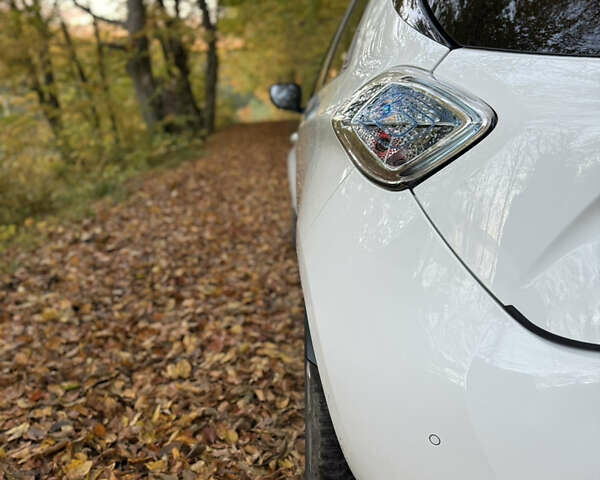 Рено Зое 2013 в Бережанах на Automoto.ua Белый Рено Зое, объемом двигателя 0 л и пробегом 131 тыс. км за 6500 $, фото 11 на Automoto.ua