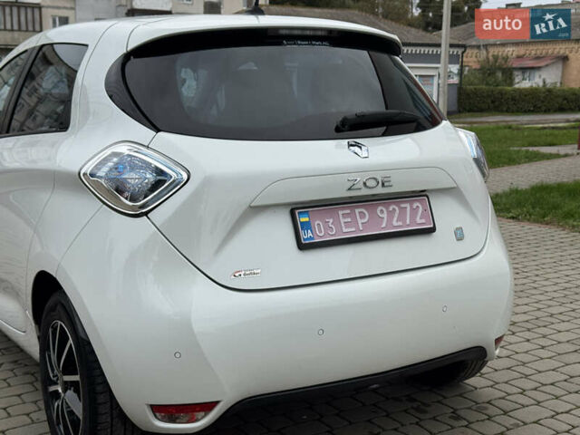 Белый Рено Зое, объемом двигателя 0 л и пробегом 158 тыс. км за 5999 $, фото 7 на Automoto.ua