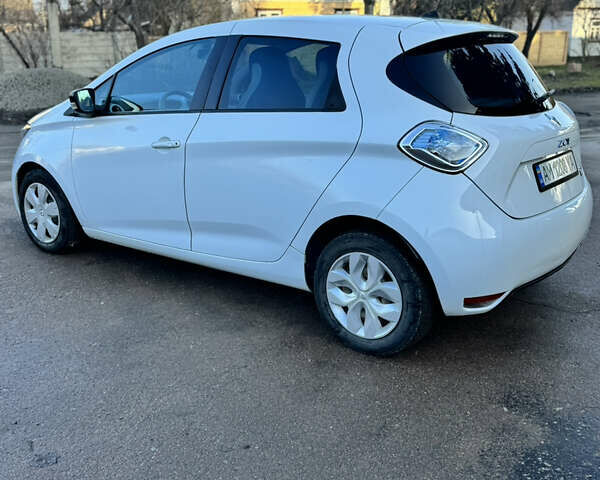 Белый Рено Зое, объемом двигателя 0 л и пробегом 160 тыс. км за 6900 $, фото 10 на Automoto.ua