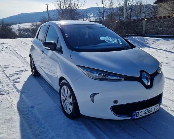 Білий Рено Зое, об'ємом двигуна 0 л та пробігом 39 тис. км за 9000 $, фото 1 на Automoto.ua
