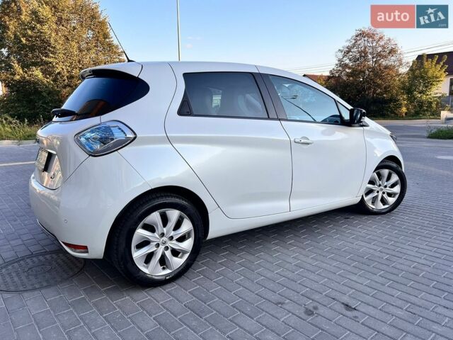 Білий Рено Зое, об'ємом двигуна 0 л та пробігом 116 тис. км за 6400 $, фото 6 на Automoto.ua