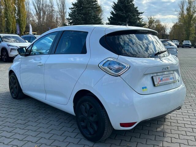 Білий Рено Зое, об'ємом двигуна 0 л та пробігом 201 тис. км за 6400 $, фото 4 на Automoto.ua