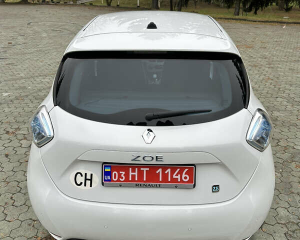 Білий Рено Зое, об'ємом двигуна 0 л та пробігом 72 тис. км за 5999 $, фото 6 на Automoto.ua