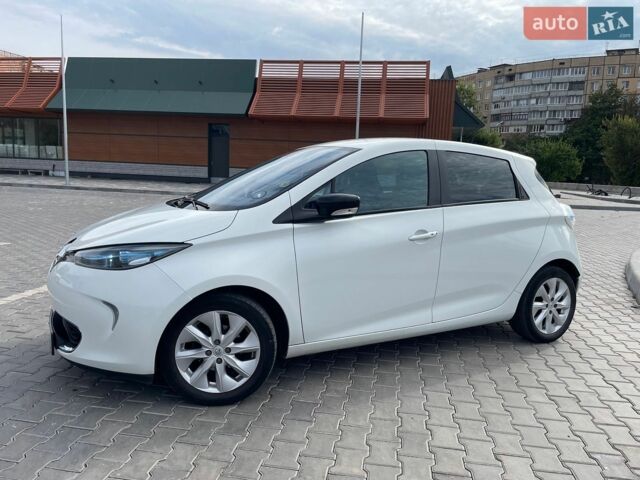 Білий Рено Зое, об'ємом двигуна 0 л та пробігом 203 тис. км за 6200 $, фото 2 на Automoto.ua