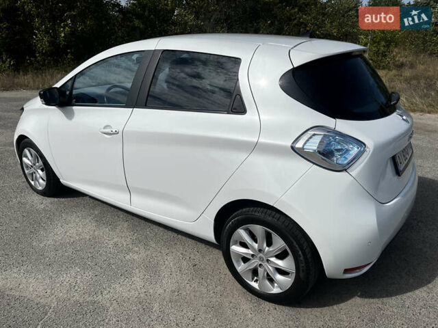 Білий Рено Зое, об'ємом двигуна 0 л та пробігом 123 тис. км за 6900 $, фото 30 на Automoto.ua