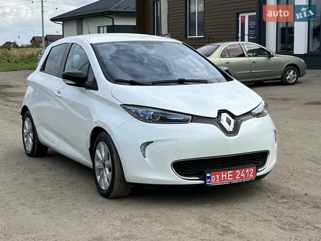 Белый Рено Зое, объемом двигателя 0 л и пробегом 137 тыс. км за 6350 $, фото 3 на Automoto.ua