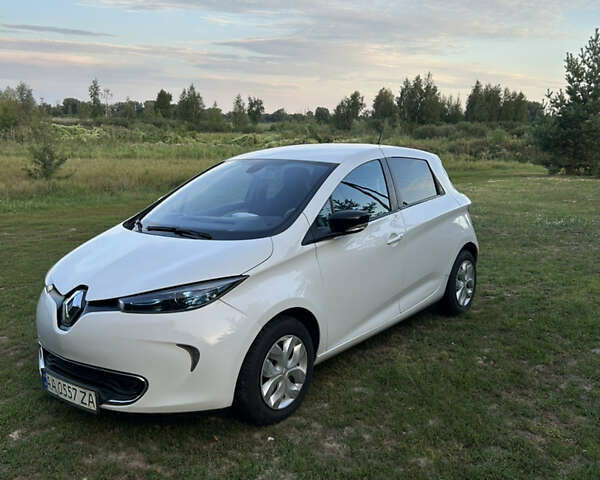 Білий Рено Зое, об'ємом двигуна 0 л та пробігом 123 тис. км за 5400 $, фото 1 на Automoto.ua