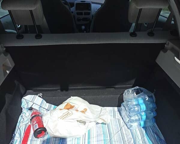 Белый Рено Зое, объемом двигателя 0 л и пробегом 61 тыс. км за 8880 $, фото 9 на Automoto.ua