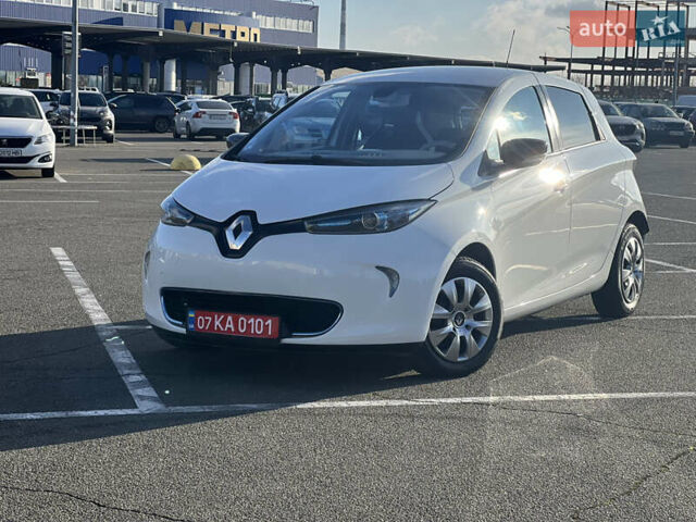 Білий Рено Зое, об'ємом двигуна 0 л та пробігом 115 тис. км за 6550 $, фото 8 на Automoto.ua