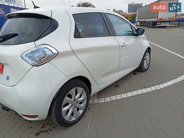 Рено Зое 2014 в Ковель на Automoto.ua Белый Рено Зое, объемом двигателя 0 л и пробегом 156 тыс. км за 5999 $, фото 3 на Automoto.ua