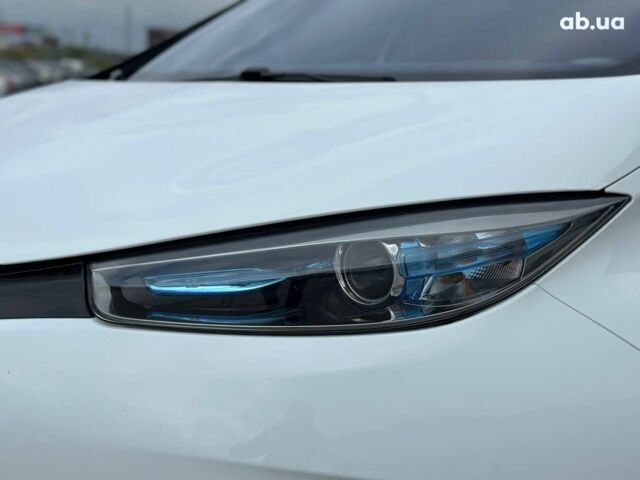Белый Рено Зое, объемом двигателя 0 л и пробегом 203 тыс. км за 6890 $, фото 3 на Automoto.ua