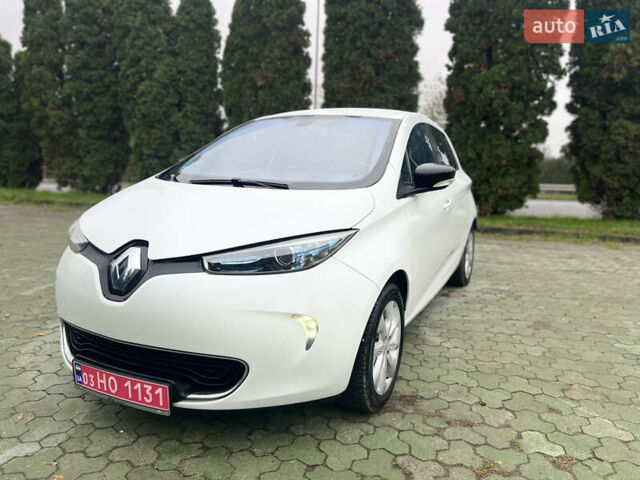 Белый Рено Зое, объемом двигателя 0 л и пробегом 103 тыс. км за 6799 $, фото 12 на Automoto.ua