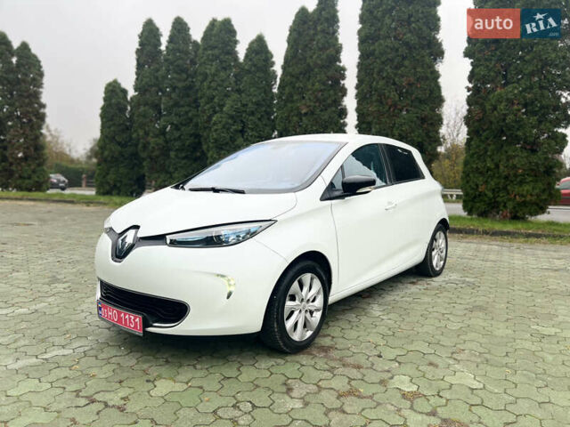 Белый Рено Зое, объемом двигателя 0 л и пробегом 103 тыс. км за 6799 $, фото 24 на Automoto.ua