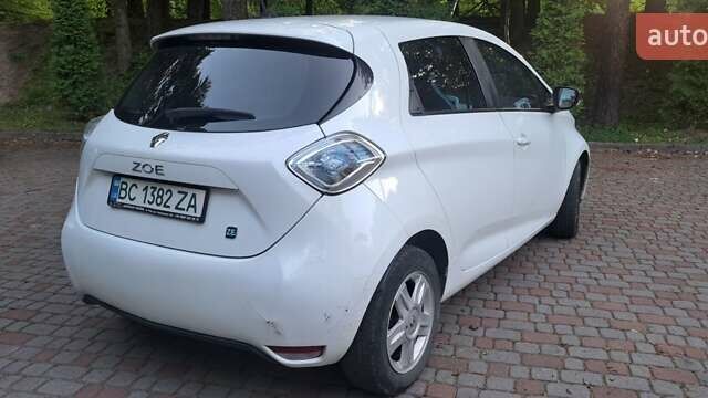 Білий Рено Зое, об'ємом двигуна 0 л та пробігом 96 тис. км за 5800 $, фото 2 на Automoto.ua