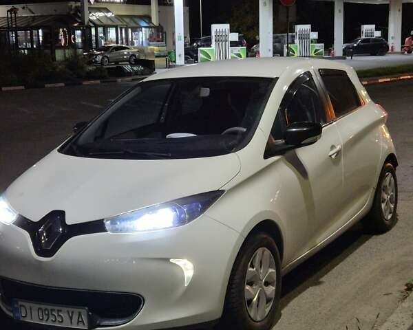 Білий Рено Зое, об'ємом двигуна 0 л та пробігом 90 тис. км за 6000 $, фото 3 на Automoto.ua