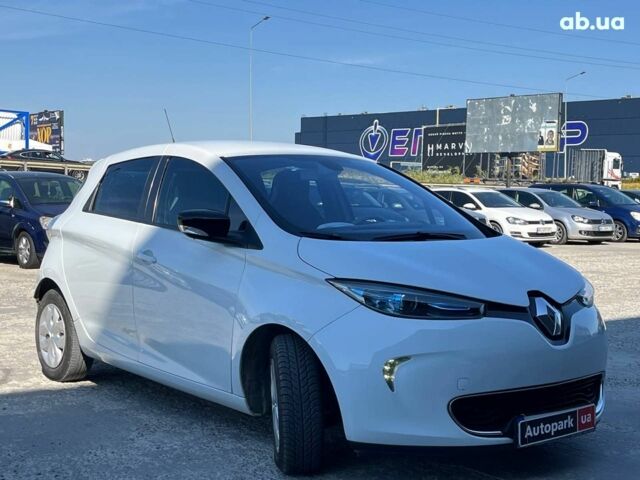 Белый Рено Зое, объемом двигателя 0 л и пробегом 56 тыс. км за 7190 $, фото 13 на Automoto.ua
