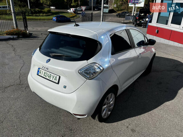 Белый Рено Зое, объемом двигателя 0 л и пробегом 123 тыс. км за 6850 $, фото 8 на Automoto.ua