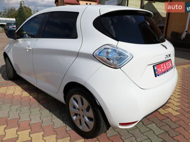 Білий Рено Зое, об'ємом двигуна 0 л та пробігом 125 тис. км за 6888 $, фото 16 на Automoto.ua