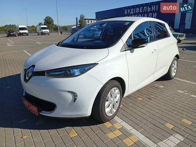Белый Рено Зое, объемом двигателя 0 л и пробегом 100 тыс. км за 5600 $, фото 2 на Automoto.ua