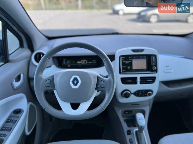 Рено Зое 2014 в Дубно на Automoto.ua Белый Рено Зое, объемом двигателя 0 л и пробегом 76 тыс. км за 6500 $, фото 27 на Automoto.ua