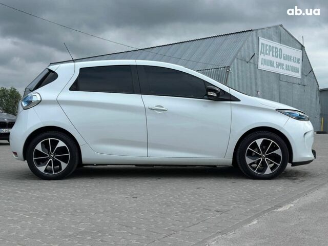 Белый Рено Зое, объемом двигателя 0 л и пробегом 203 тыс. км за 6890 $, фото 10 на Automoto.ua