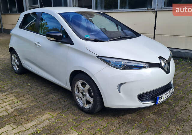 Білий Рено Зое, об'ємом двигуна 0 л та пробігом 53 тис. км за 7878 $, фото 2 на Automoto.ua