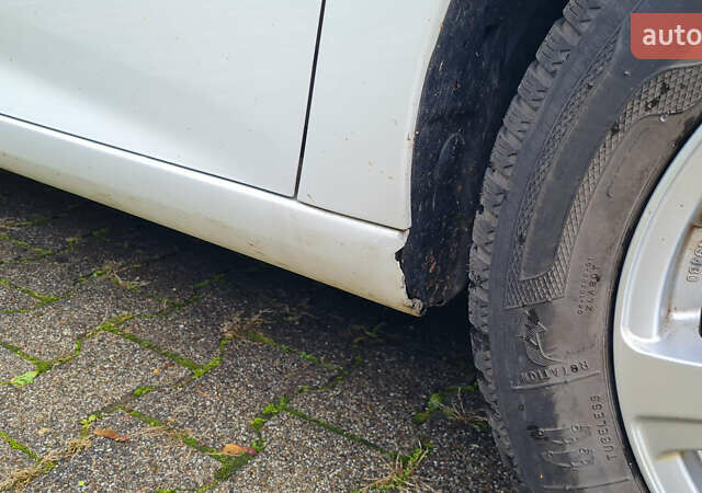 Білий Рено Зое, об'ємом двигуна 0 л та пробігом 53 тис. км за 7878 $, фото 14 на Automoto.ua