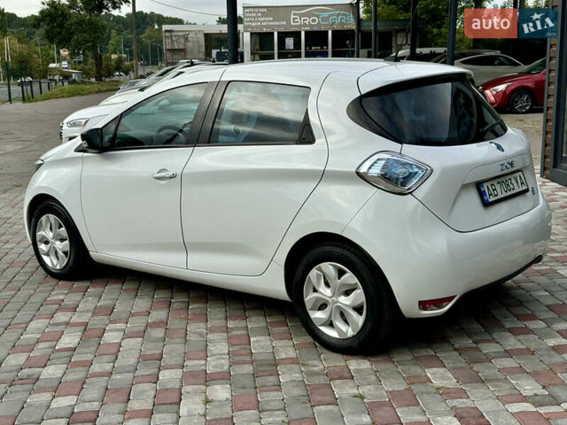 Білий Рено Зое, об'ємом двигуна 0 л та пробігом 110 тис. км за 6950 $, фото 5 на Automoto.ua