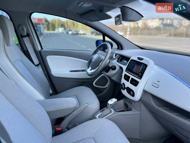 Рено Зое 2014 в Дубно на Automoto.ua Белый Рено Зое, объемом двигателя 0 л и пробегом 76 тыс. км за 6500 $, фото 30 на Automoto.ua