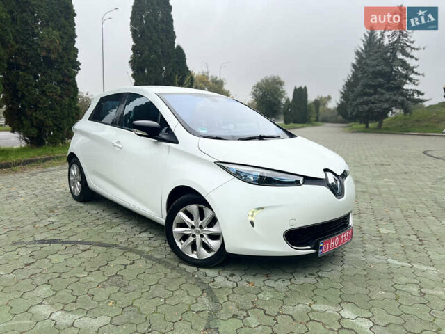 Белый Рено Зое, объемом двигателя 0 л и пробегом 103 тыс. км за 6799 $, фото 3 на Automoto.ua