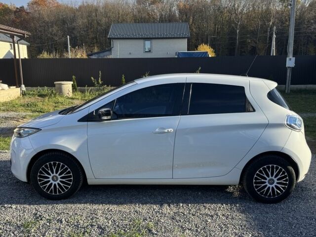 Рено Зое 2014 в Виннице на Automoto.ua Белый Рено Зое, объемом двигателя 0 л и пробегом 166 тыс. км за 6000 $, фото 5 на Automoto.ua