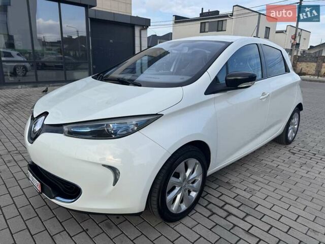 Белый Рено Зое, объемом двигателя 0 л и пробегом 167 тыс. км за 6599 $, фото 4 на Automoto.ua