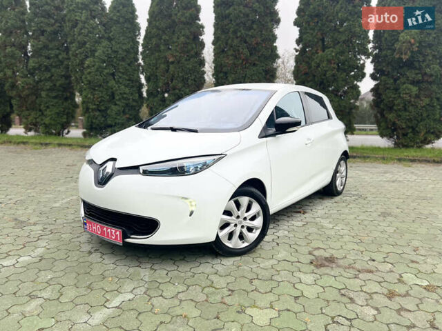Белый Рено Зое, объемом двигателя 0 л и пробегом 103 тыс. км за 6799 $, фото 8 на Automoto.ua