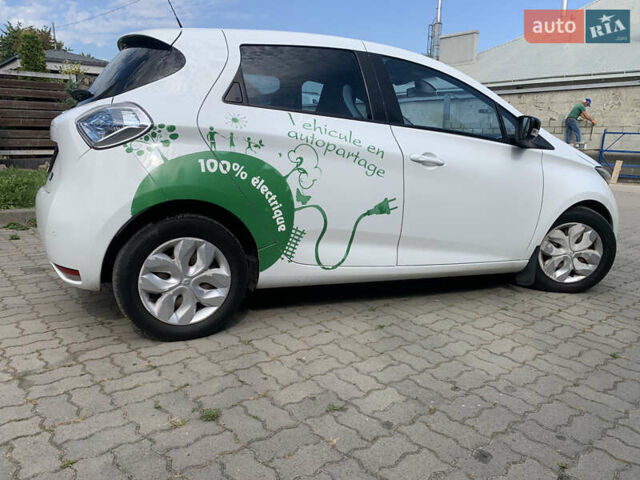 Білий Рено Зое, об'ємом двигуна 0 л та пробігом 235 тис. км за 7500 $, фото 8 на Automoto.ua