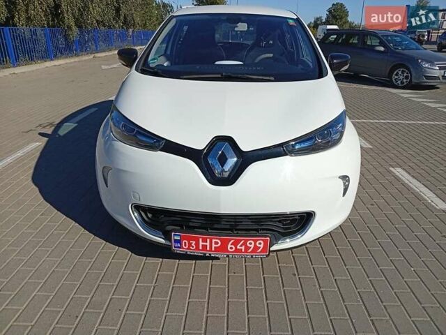Белый Рено Зое, объемом двигателя 0 л и пробегом 100 тыс. км за 5600 $, фото 10 на Automoto.ua