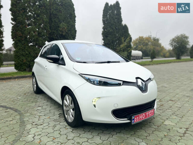 Белый Рено Зое, объемом двигателя 0 л и пробегом 103 тыс. км за 6799 $, фото 13 на Automoto.ua