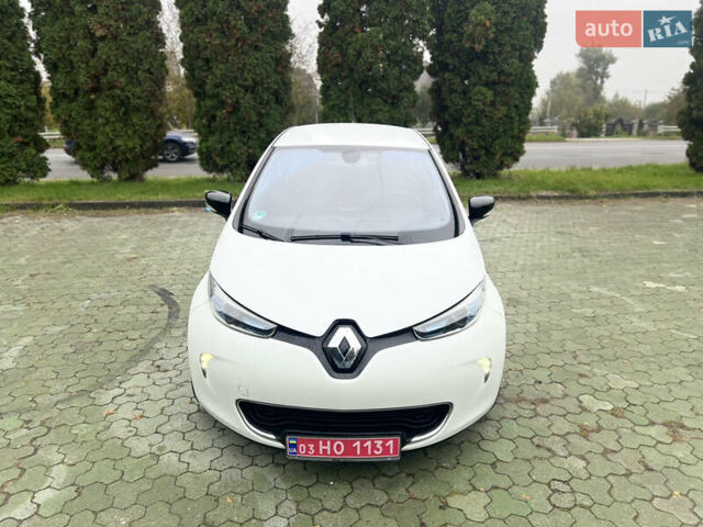 Белый Рено Зое, объемом двигателя 0 л и пробегом 103 тыс. км за 6799 $, фото 10 на Automoto.ua