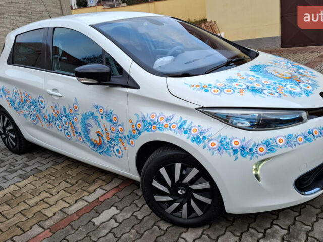 Білий Рено Зое, об'ємом двигуна 0 л та пробігом 72 тис. км за 57686 $, фото 16 на Automoto.ua