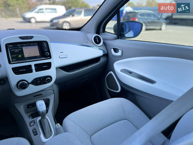 Рено Зое 2014 в Дубно на Automoto.ua Белый Рено Зое, объемом двигателя 0 л и пробегом 76 тыс. км за 6500 $, фото 25 на Automoto.ua
