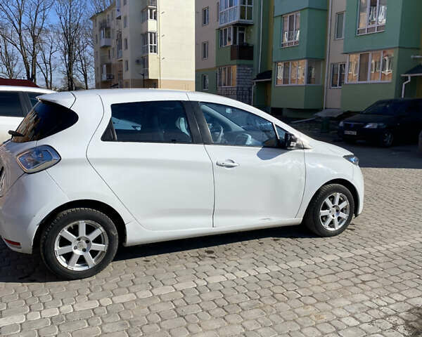 Рено Зое 2015 в Виннице на Automoto.ua Белый Рено Зое, объемом двигателя 0 л и пробегом 240 тыс. км за 4999 $, фото 6 на Automoto.ua